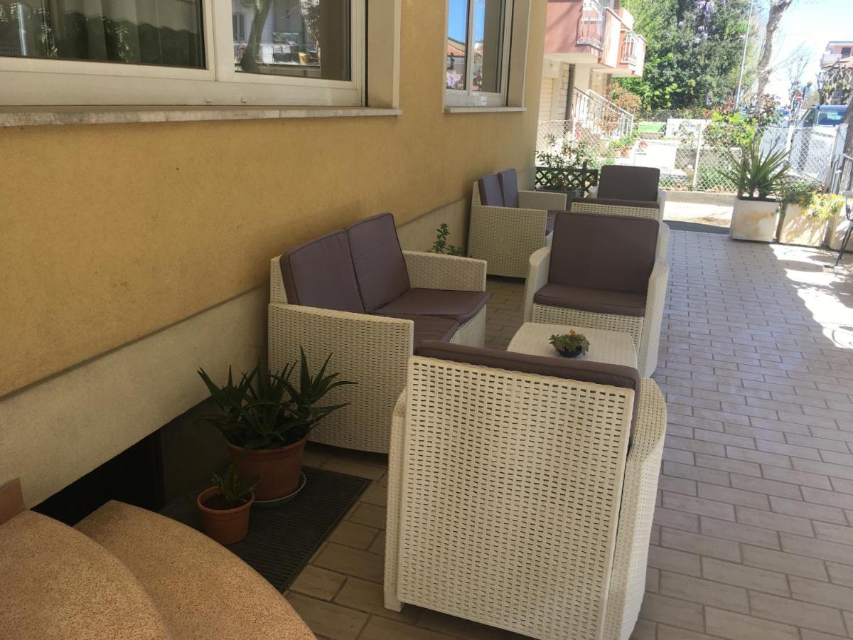Hotel Villa Rinaldini Rimini Luaran gambar