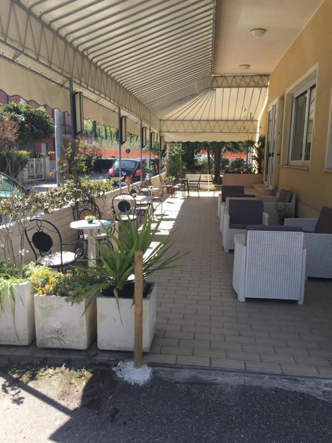 Hotel Villa Rinaldini Rimini Luaran gambar